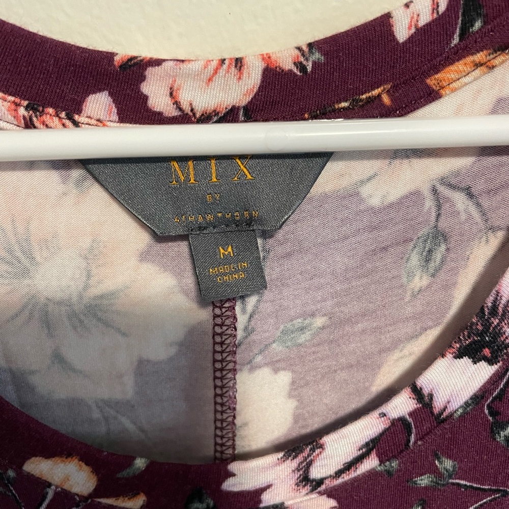 MIX Tee Shirt Dress with Flowers - Picture 3 of 4